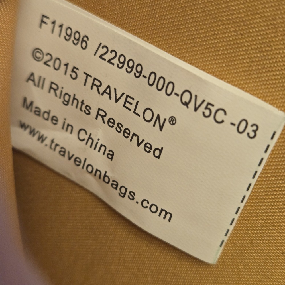 TRAVELON Clutch Wallet RFID Blocking Zip Around Travel Security Vacation EUC - Picture 7 of 9